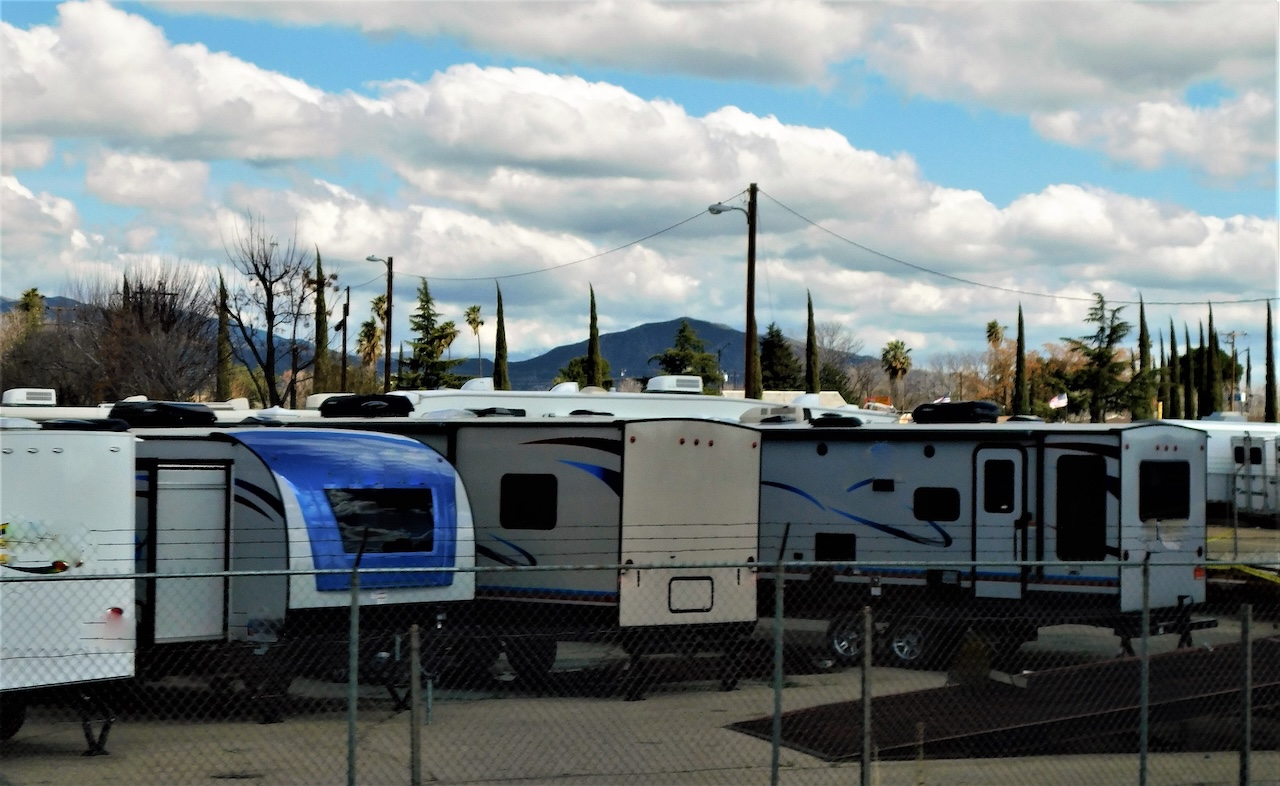 Is Long-Term RV Storage Worth It or Should You Keep Your RV at Home ...